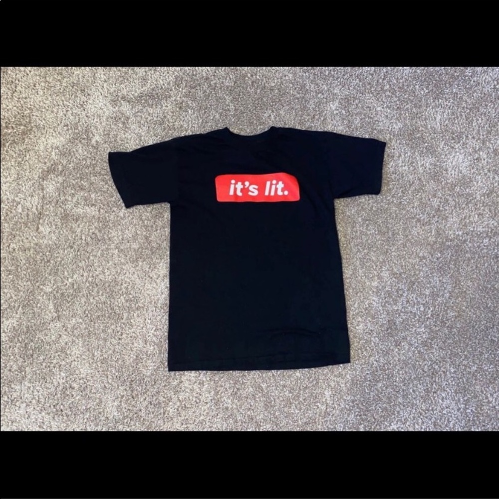 Black and red “it’s lit” designer shirt. Small…